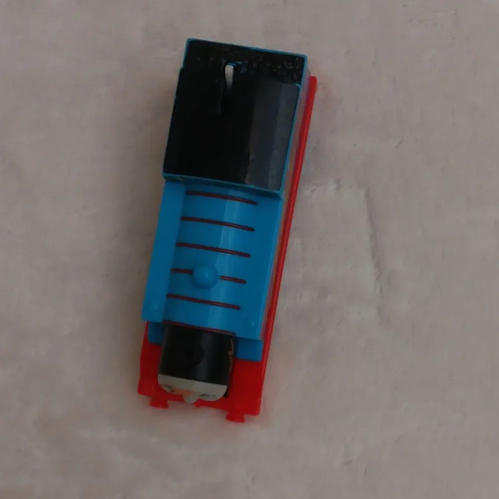 Mattel Thomas & Friends Motorized Blue #1 Engine HO DC Analog Lightning Bolt